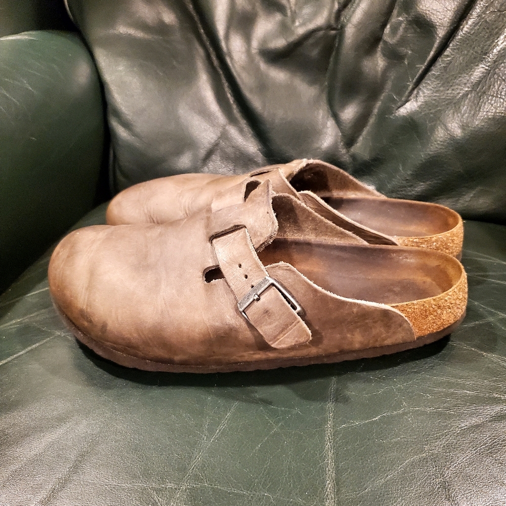 Birkenstock Boston clogs dark brown